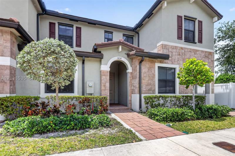 3 bedroom Townhouse at 3436 W 111th Pl, Aquabella North, Hialeah — photo 3