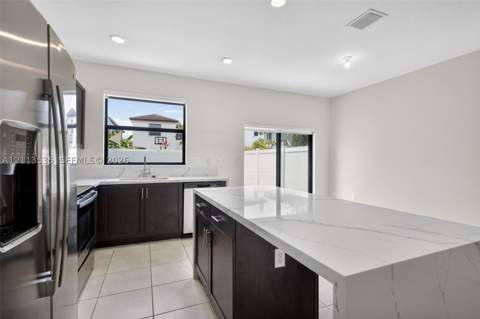 3436 W 111th Pl, Hialeah FL - photo 8 of 68