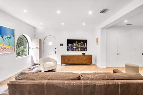 1656 Biarritz Dr, Miami Beach FL - photo 6 of 45