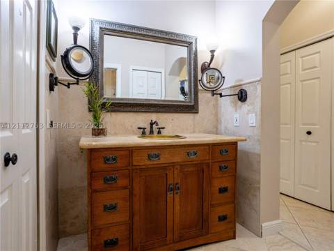 7940 NW 159th Ter, Miami Lakes FL - photo 12 of 21