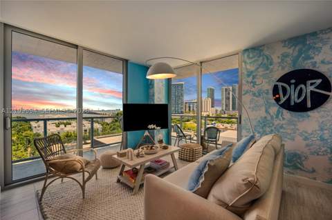 3900 Biscayne Blvd N-817, Miami FL - photo 7 of 20