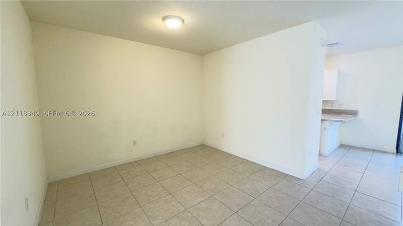 3 bedroom Townhouse at 10827 W 33rd Ln 10827, Aquabella North Replat, Hialeah — photo 3