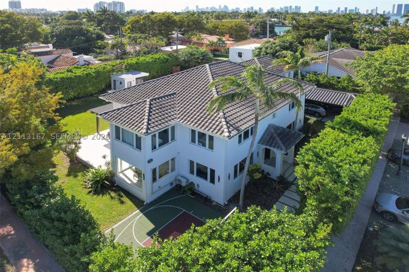 6 bedroom SingleFamilyResidence at 1278 W 27th St, Amd Plat Of Sunset Lake S, Miami Beach — photo 3