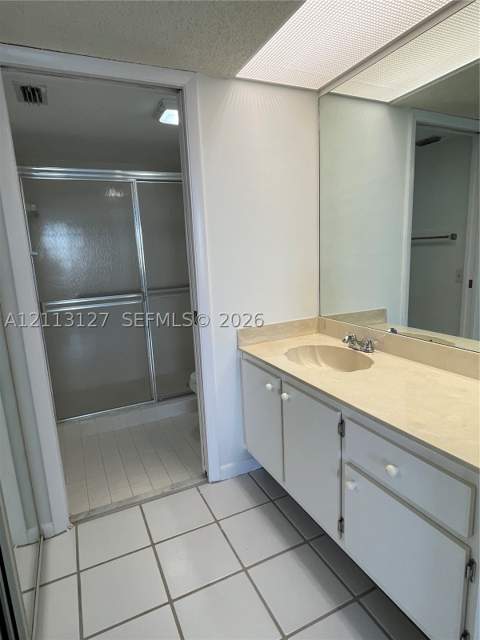 2520 SE 19th Pl 202-B, Homestead FL - photo 10 of 36