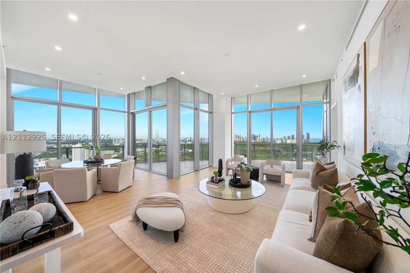 4 bedroom Condominium at 2411 Laguna Cir 3211, One Park Tower, North Miami — photo 1