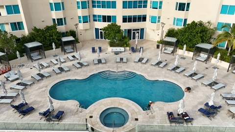 300 S Pointe Dr 1504, Miami Beach FL - photo 15 of 38