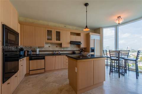 300 S Pointe Dr 1504, Miami Beach FL - photo 6 of 38