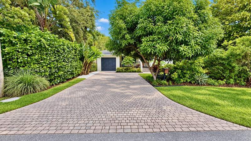 2 bedroom SingleFamilyResidence at 6325 SW 30th St, Coral Villas Rev, Miami — photo 4