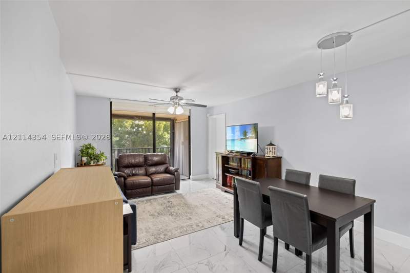 2 bedroom Condominium at 14401 SW 88th St 410N, Promenade at Kendale Lakes, Miami — photo 5