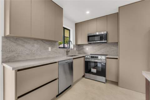 16220 SW 101st Ave, Miami FL - photo 10 of 49