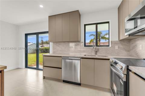 16220 SW 101st Ave, Miami FL - photo 11 of 49