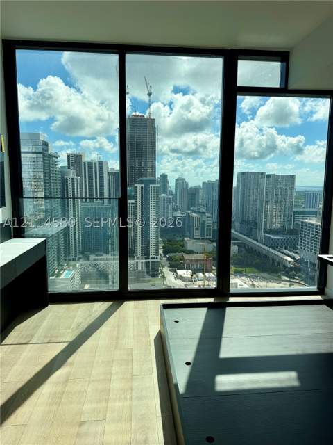 20 NE 11 4109, Miami FL - photo 8 of 14