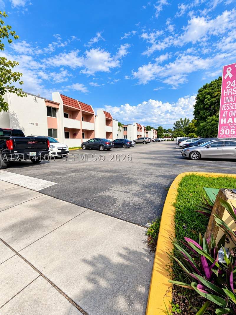 1 bedroom Condominium at 8990 SW 24th St 214, Westchester Luxury Condo, Miami — photo 3