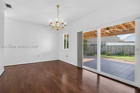 7974 NW 190th Ter, Hialeah FL - photo 7 of 51