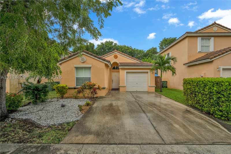 3 bedroom SingleFamilyResidence at 1080 SE 19th Ave, Shores At Keys Gate, Homestead — photo 1