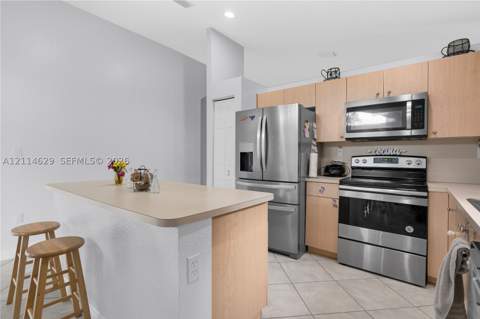 1080 SE 19th Ave, Homestead FL - photo 10 of 24