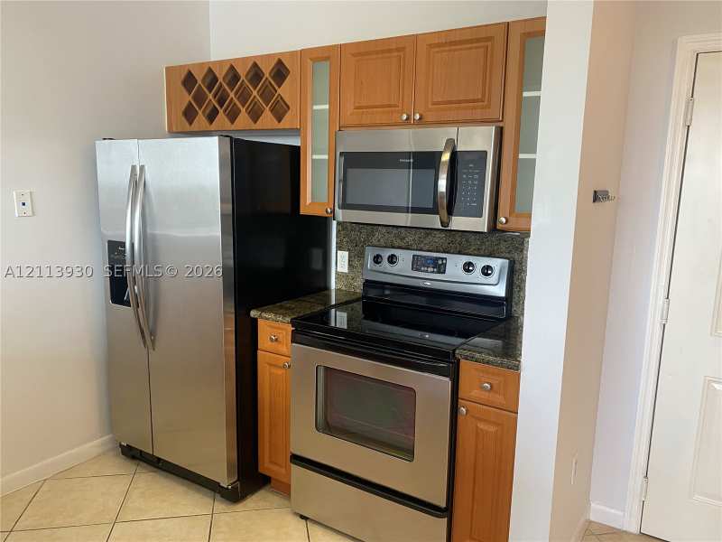 2 bedroom Condominium at 1 Glen Royal Pkwy 1113, Altos De Miami Condo, Miami — photo 1