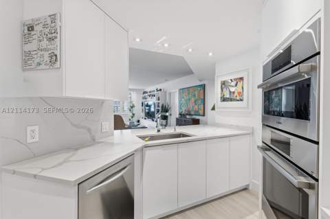 701 Brickell Key Blvd 1012, Miami FL - photo 10 of 40