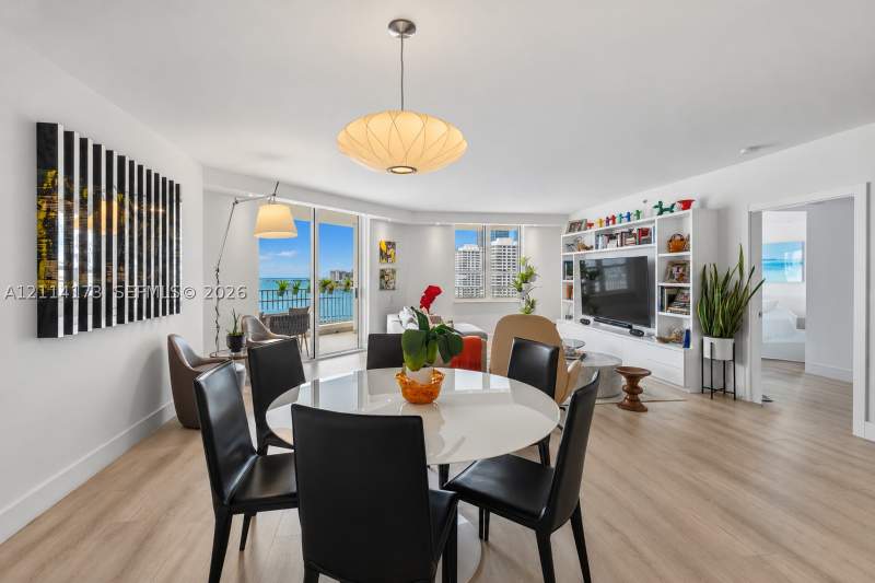 3 bedroom Condominium at 701 Brickell Key Blvd 1012, Courvoisier Courts Condo, Miami — photo 4