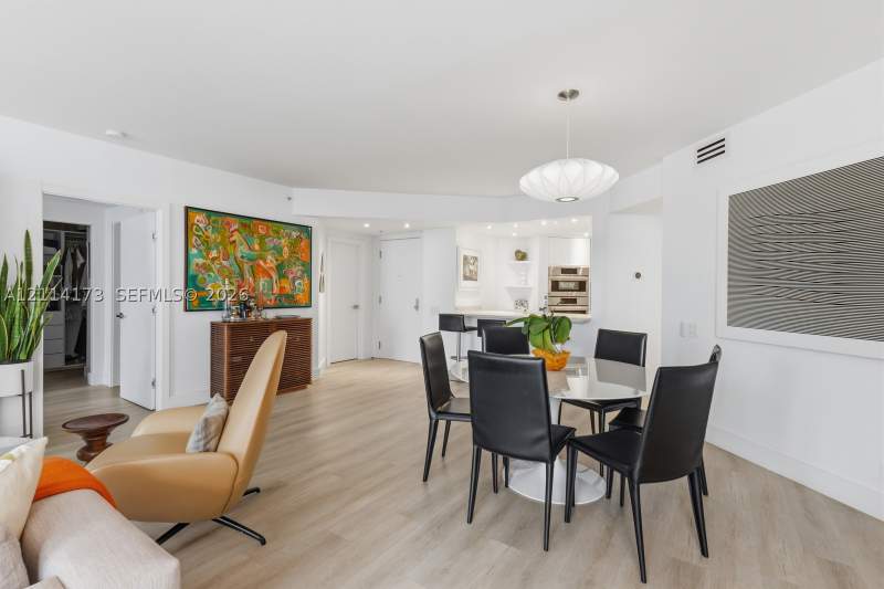 3 bedroom Condominium at 701 Brickell Key Blvd 1012, Courvoisier Courts Condo, Miami — photo 5
