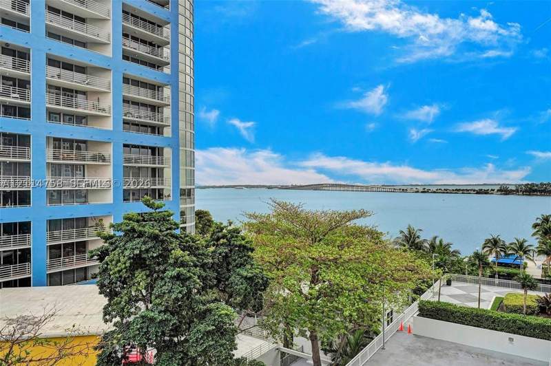 1 bedroom Condominium at 2101 Brickell Ave 403, Skyline On Brickell Condo, Miami — photo 3