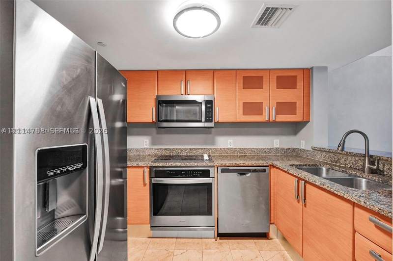 1 bedroom Condominium at 2101 Brickell Ave 403, Skyline On Brickell Condo, Miami — photo 5