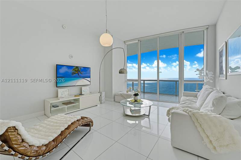 3 bedroom Condominium at 15901 Collins Ave 3907, Tdr Tower II Condo, Sunny Isles Beach — photo 3