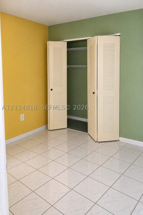 19880 NW 64th Ct Rd, Hialeah FL - photo 13 of 17