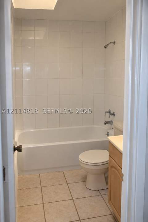 19880 NW 64th Ct Rd, Hialeah FL - photo 14 of 17