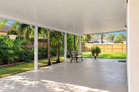 19880 NW 64th Ct Rd, Hialeah FL - photo 15 of 17