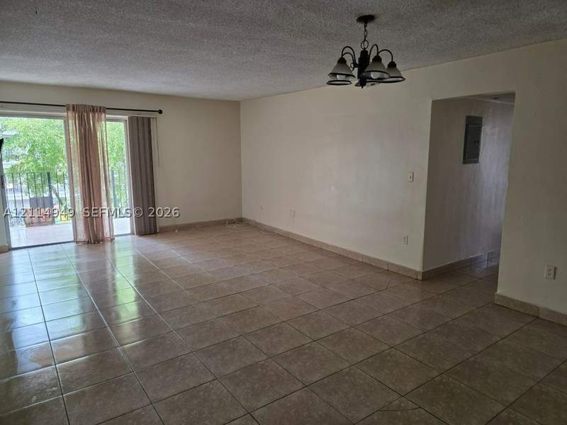 3 bedroom Condominium at 1990 W 56th St 1319, Palm-West Gardens Condo, Hialeah — photo 4