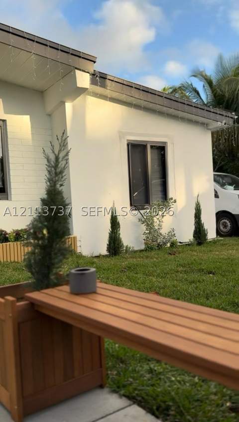 27025 SW 143 Pl, Miami FL - photo 7 of 12