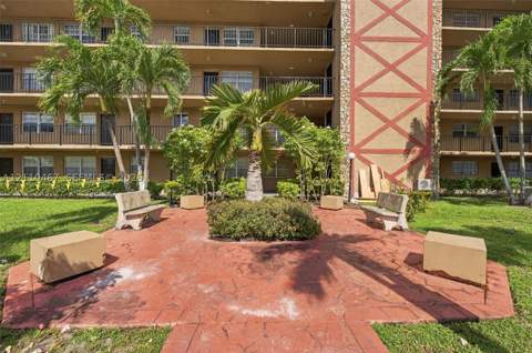 6575 W 4th Ave 507B, Hialeah FL - photo 17 of 20