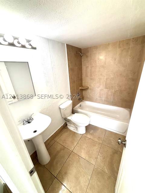8200 SW 210th St 101, Cutler Bay FL - photo 11 of 11