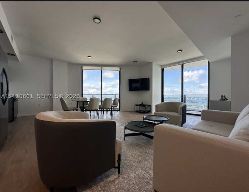 2 bedroom StockCooperative at 398 NE 5th St 3509, Map Of Miami Dade Co. FL., Miami — photo 1