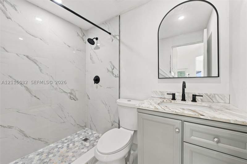 4 bedroom SingleFamilyResidence at 15982 SW 73rd St, Heftler Homes At Lago Mar, Miami — photo 4