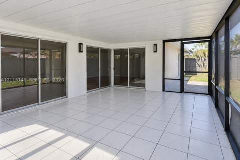 20125 SW 124th Ave, Miami FL - photo 6 of 8