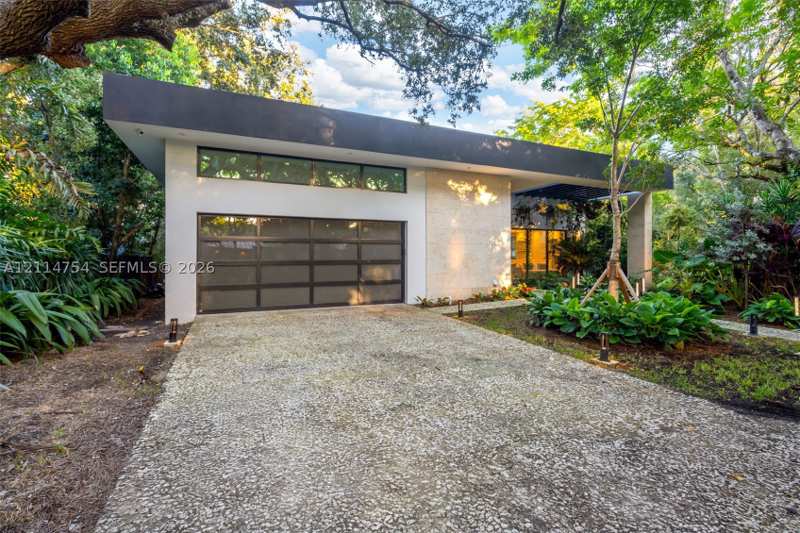 4 bedroom SingleFamilyResidence at 6731 SW 64th Ave, Cocoplum Terrace Addn Par, South Miami — photo 1