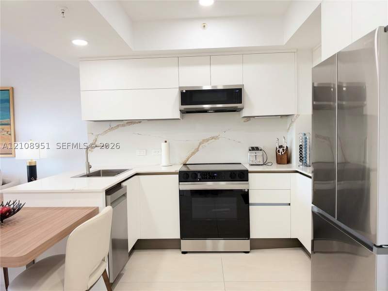 1 bedroom Condominium at 2301 SW 27th Ave 504, The Luxor Residences Cond, Miami — photo 3