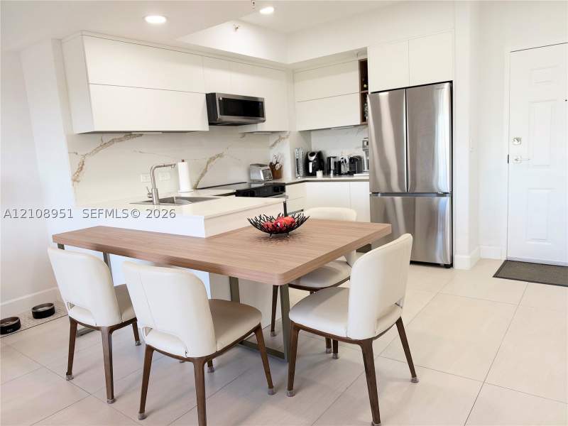 1 bedroom Condominium at 2301 SW 27th Ave 504, The Luxor Residences Cond, Miami — photo 4