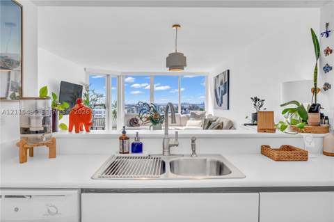400 S Pointe Dr 1807, Miami Beach FL - photo 12 of 47