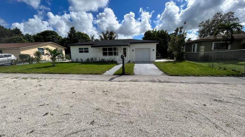 3 bedroom SingleFamilyResidence at 1140 NW 111th Street, 6th Addn To Lawndale, Miami — photo 2
