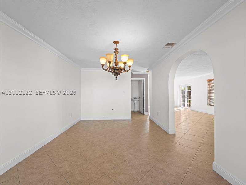 4 bedroom SingleFamilyResidence at 13990 SW 161st Ter, Paul Marks Sub, Miami — photo 5