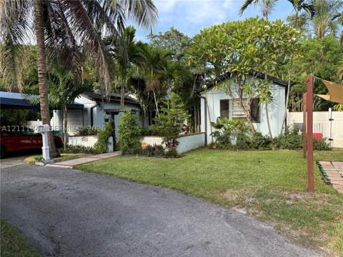 12015 NE 6th Ave, Biscayne Park FL - photo 15 of 19