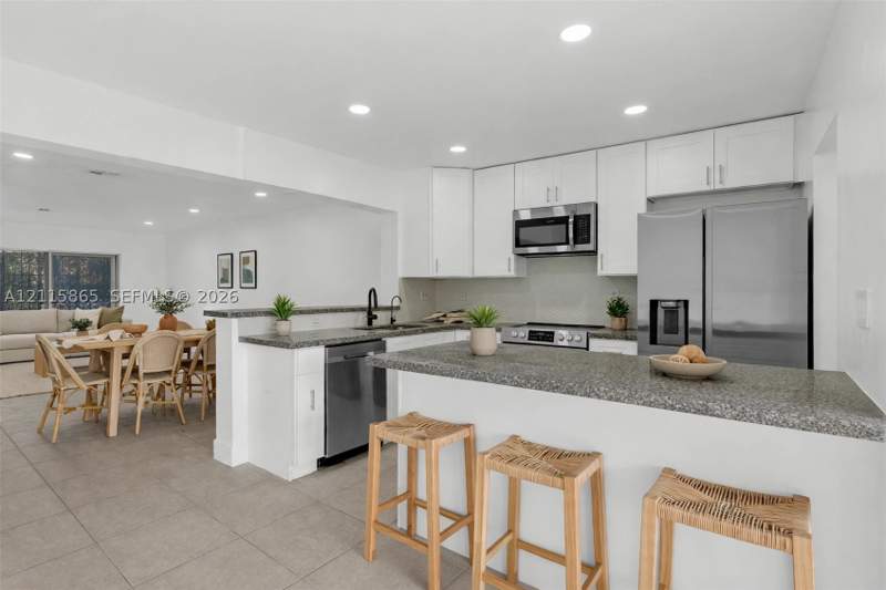 2 bedroom Townhouse at 13775 SW 84th St C, Taracoma Townhomes Condo, Miami — photo 5