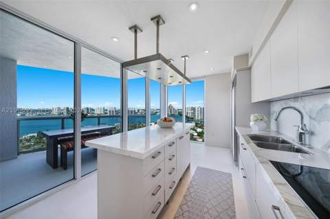 18911 Collins Ave 2705, Sunny Isles Beach FL - photo 23 of 32