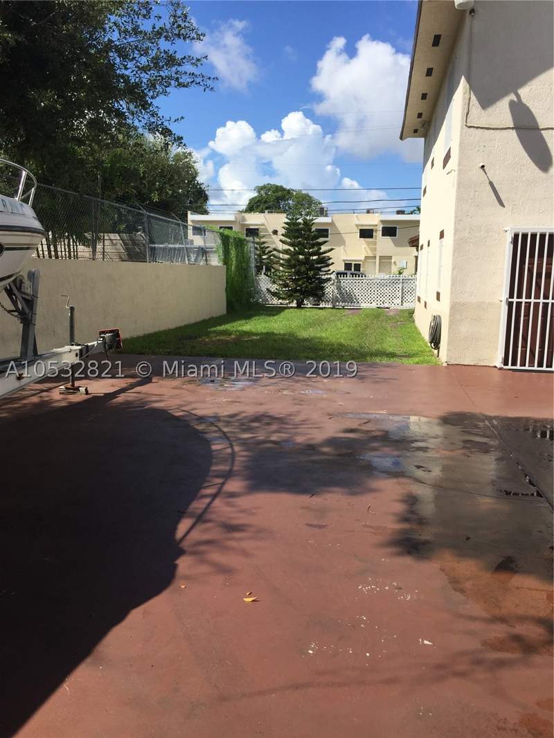 3 bedroom SingleFamilyResidence at 160 NW 27th St, Donmoore Villa Amd Pl, Miami — photo 4