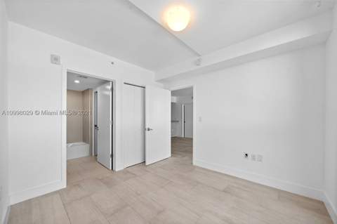 13800 Highland Dr 504, North Miami Beach FL - photo 13 of 38