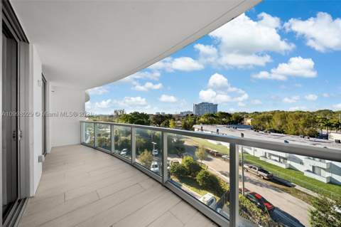 13800 Highland Dr 504, North Miami Beach FL - photo 23 of 38