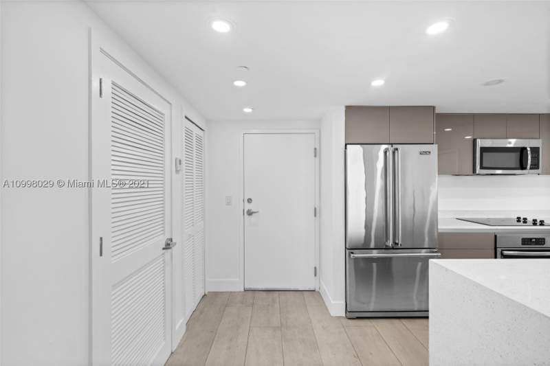 2 bedroom Condominium at 13800 Highland Dr 504, The Highlands Condo, North Miami Beach — photo 4